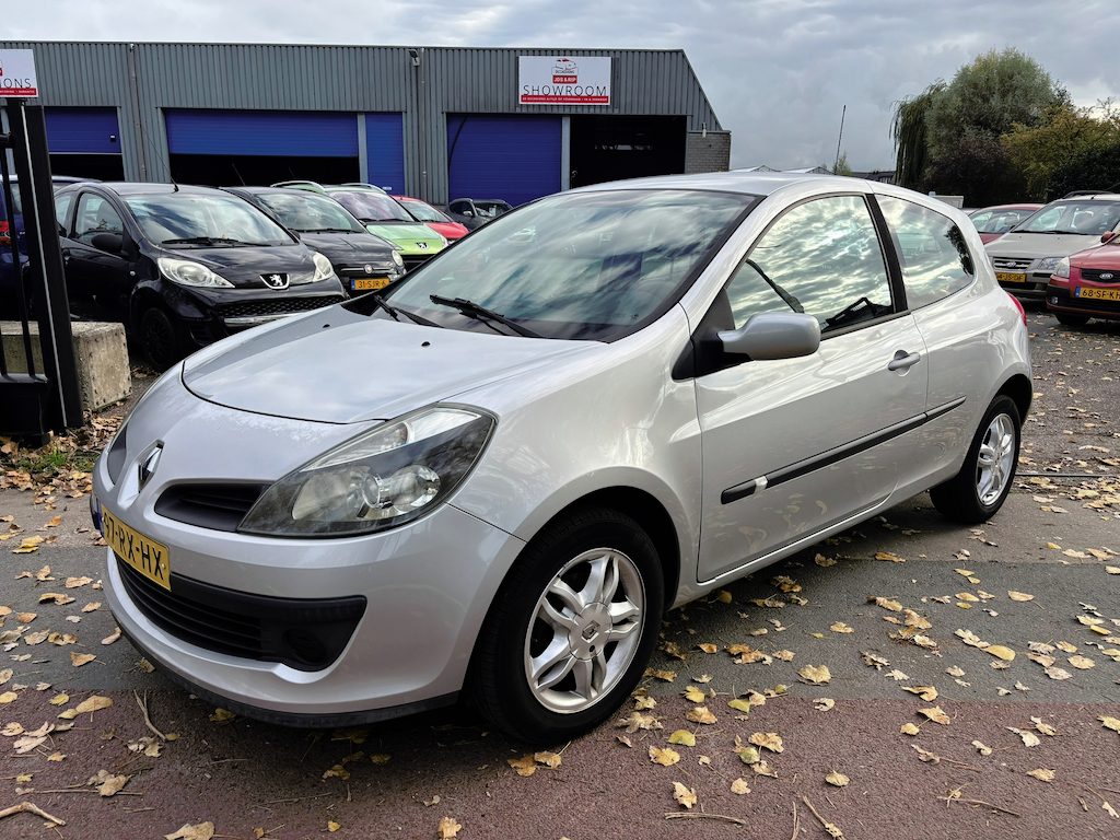 Renault Clio 1.2-16V Team Spirit. Airco ! N.A.P. !!!