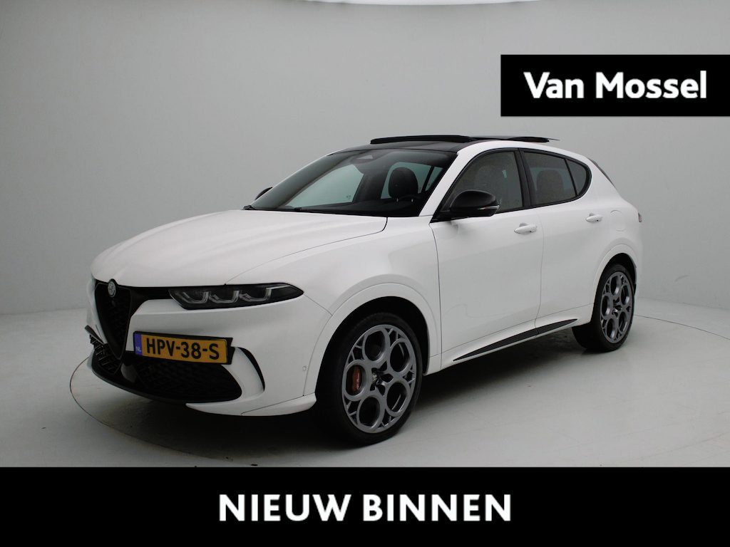 Alfa Romeo Tonale 1.3T PHEV Tributo Italiano | Parkeercamera 360° | Harman-Kardon Soundsystem | Panoramisch Schuif/kantel Dak | Lederen Stoelen |