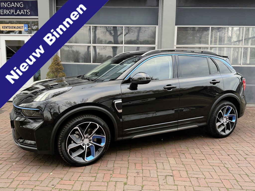 Lynk & Co 01 1.5 Dealer onderhouden | Stoelverw. | Pano | Navi | Clima | Camera | ACC | PDC 2023 45.000 KM zwart hemel