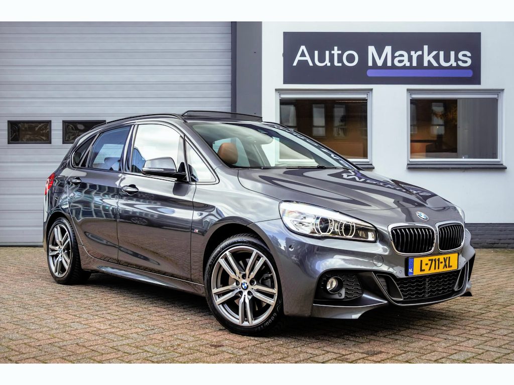 BMW 2-Serie Active Tourer 225xe M-Sport|Pano|Trekhaak|Camera|Leder