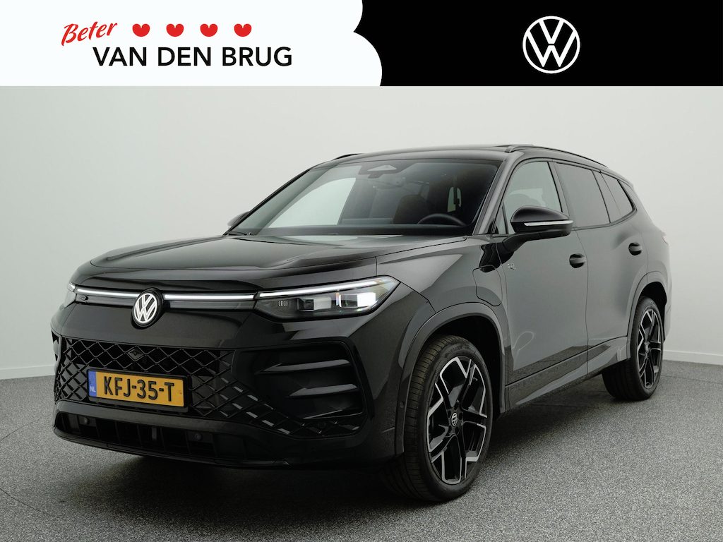 Volkswagen Tayron R-Line Edition 1.5 eHybrid 204 PK | Head-Up Display | Panoramisch Schuif/Kanteldak | Trekhaak | Stuur & Stoelverwarming |