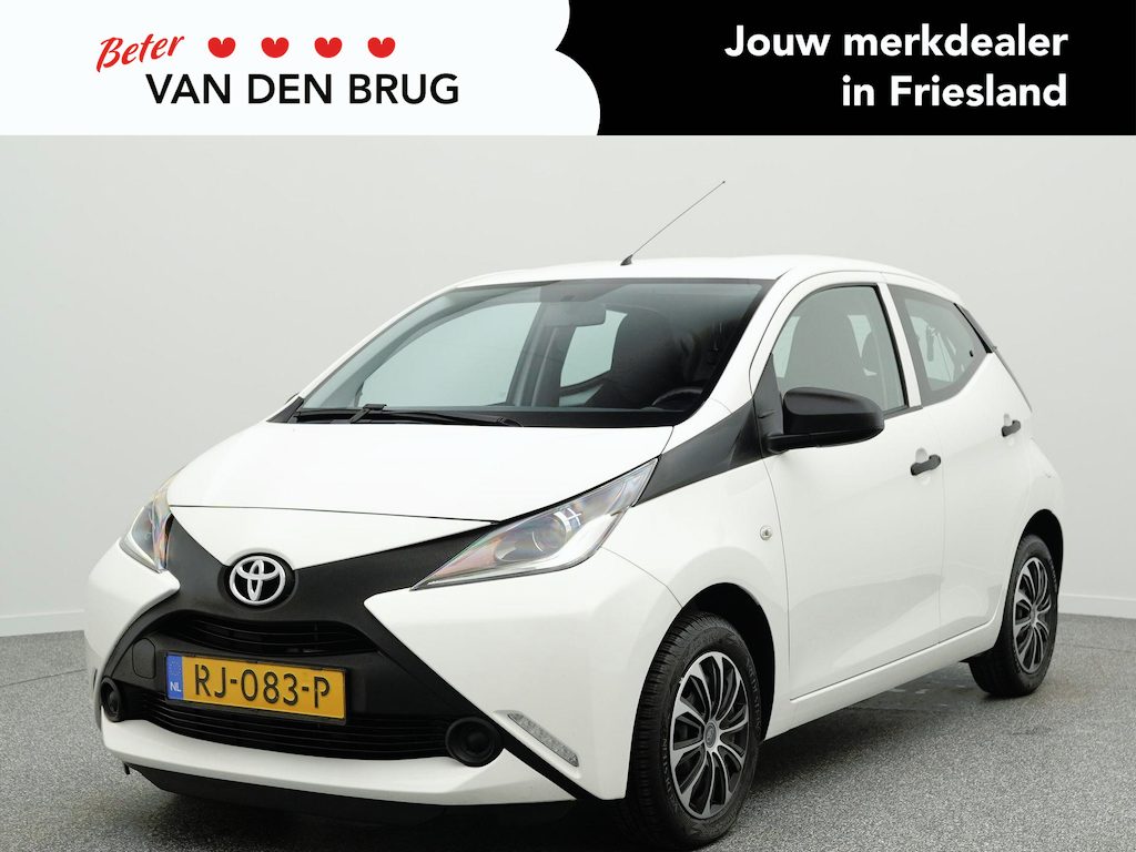 Toyota Aygo 1.0 VVT-i x-fun 69pk | Airco | Speedlimiter | Bluetooth | NL-Auto |