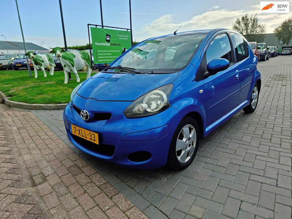 Toyota Aygo 1.0-12V Access / 5- deurs / APK september 2027