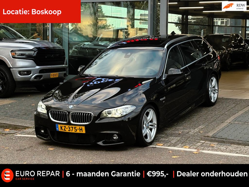 BMW 5-Serie Touring 520i M Sport Edition PANO-DAK NL-AUTO NAP!