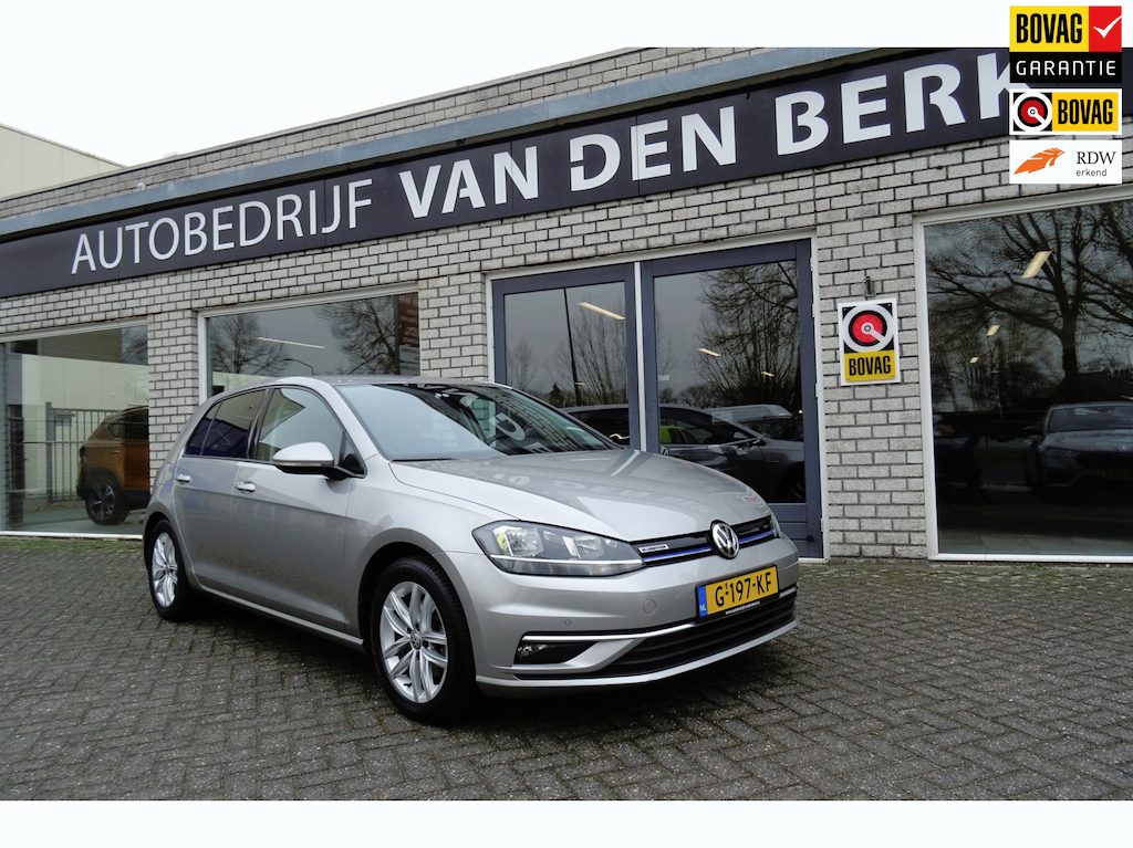 Volkswagen Golf 1.5 TSI Comfortline Business