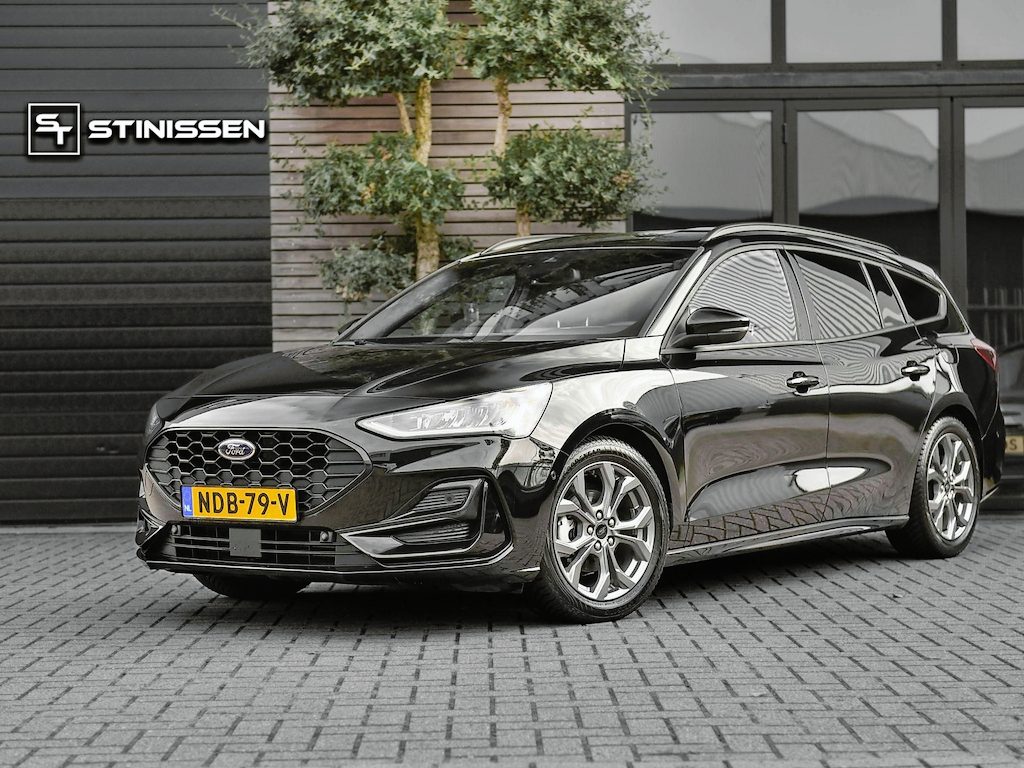 Ford Focus Wagon 1.0 EcoBoost Hybrid ST Line Trekhaak ACC Head up display Camera Carplay