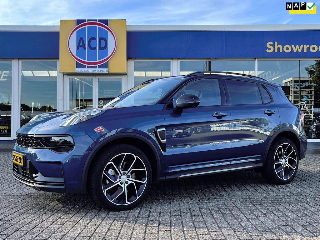 Lynk & Co 01 1.5 261pk PHEV 7DCTH | Black Edition |Orig.NL | Zwarte hemel | PanoramaDak | 360 graden Camera | Carplay |