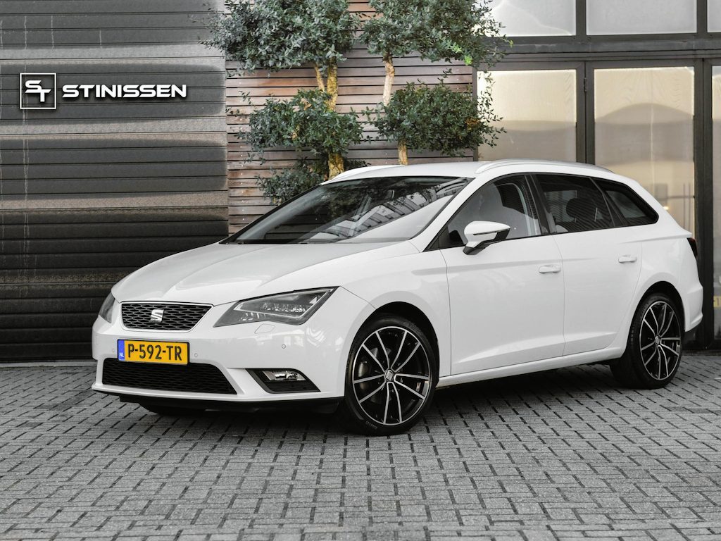SEAT Leon ST 1.4 TSI X-PERIENCE Connect Navi PDC Clima 18 inch Velgen