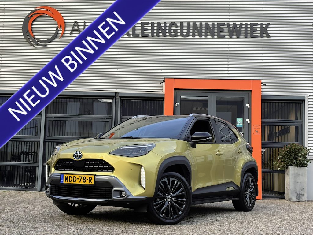 Toyota Yaris Cross 1.5 Hybrid Adventure AWD / Elektrische Achterklep / Side Steps / Head Up Display /