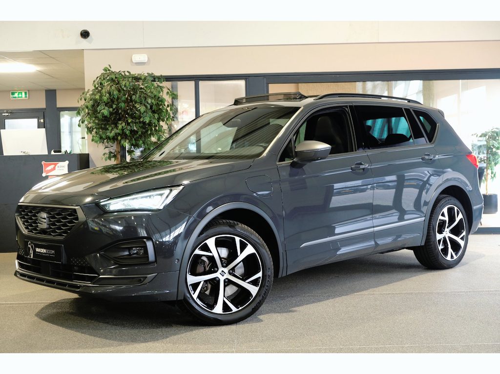 SEAT Tarraco 1.4 TSI e-Hybrid PHEV FR 245PK Pano Trekhaak Cam ACC Keyless Memory