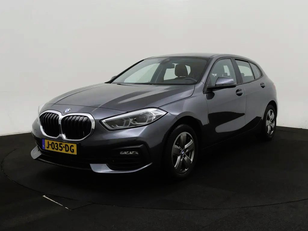 BMW 1-Serie 118i Executive Edition (LED, CRUISE, NAVI, GOED ONDERHOUDEN)