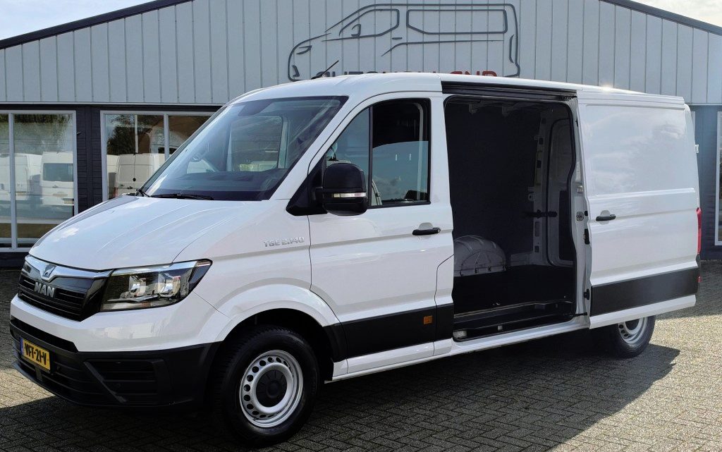 MAN TGE 2.0 TDI 103KW 140PK L3H2 AUTOMAAT EURO 6 DUBBELE SCHUIFDEUR/ AIRCO/ CRUISE CONTROL/ NAVIGATIE/ CAMERA/ 100% DEALERONDERHOUDEN