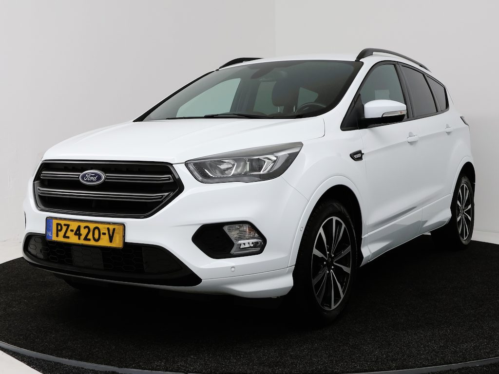 Ford Kuga 1.5 EcoBoost ST Line | Trekhaak | 1800KG trekgewicht | Navigatie |