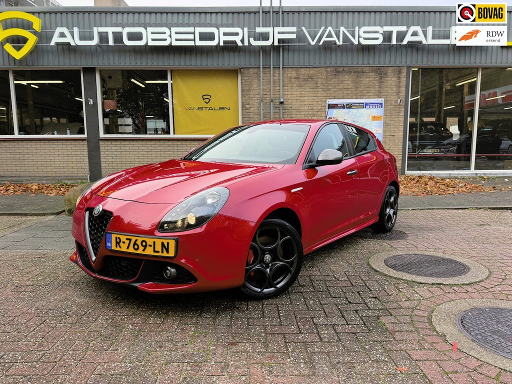 Alfa Romeo Giulietta 1.4 Turbo MultiAir Super|Sensoren V en A|Airco|Navi|Sportstoelen