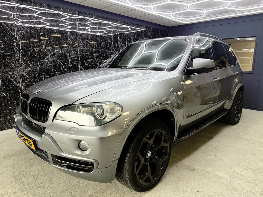 BMW X5 xDrive48i / PANO / AIRCO /STOELVERWARMING
