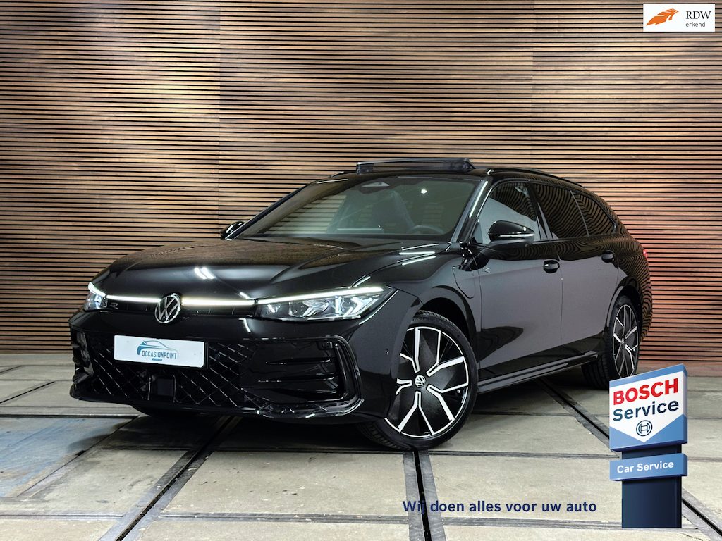 Volkswagen Passat Variant 1.5 eHybrid R-Line|Incl. fabrieksgarantie tot 2031|272PK|Pano|Matrix|H&K|Leder|HUD|Massage|Trekhaak