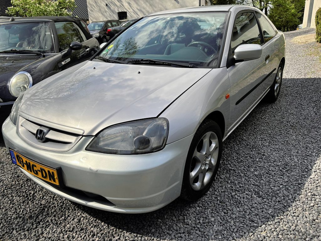 Honda Civic Coupé 1.7i LS NIEUWSTAAT
