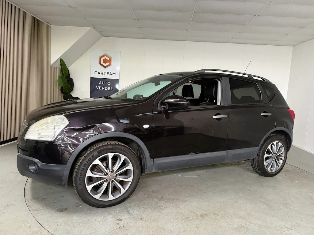 Nissan Qashqai 2.0 Tekna Airco, LMV, Naviagatie Rijdt goed rondom schade