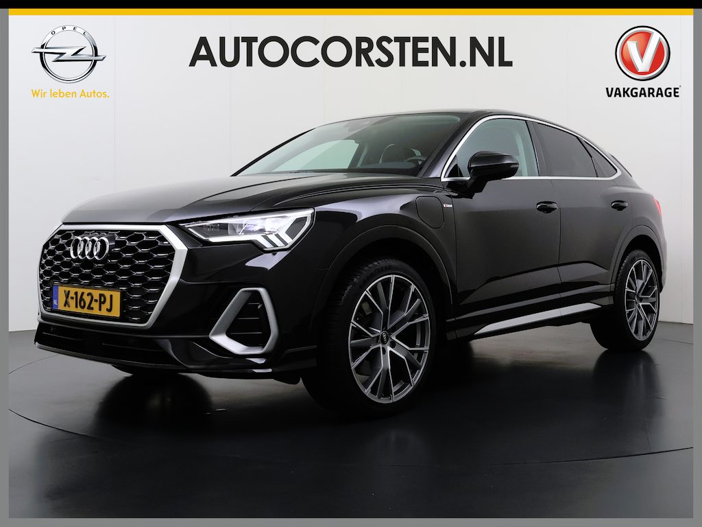 Audi Q3 Sportback 45TFSI e 245PK Automaat S Line Edition SOH 92% Stoelverwarming Lmv 20" Camera Virtual Cockpit Elek.Achterklep Navi+ Ecc Pdc Keyless Apple Carplay/Android Auto Privacy Glas DAB Bluetooth Cruise Control Isofix