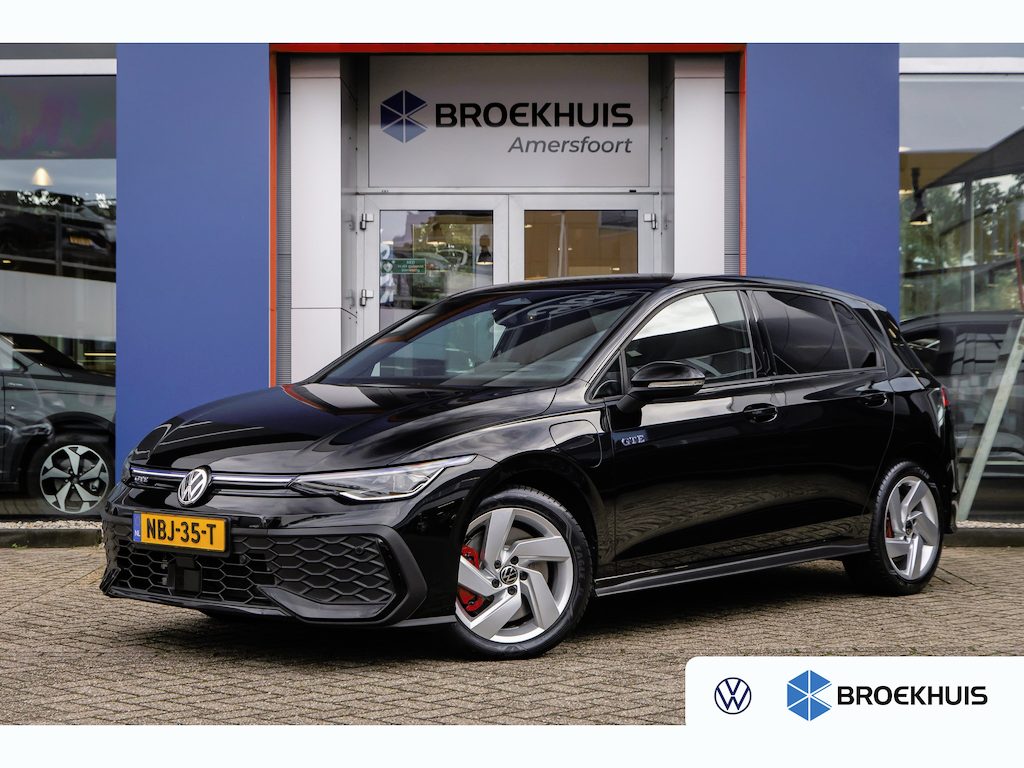 Volkswagen Golf 1.5 eHybrid GTE | 272pk | Trekhaak | Camera | Apple Carplay/Android Auto | Cruise adaptief | Stoel+stuur verwarming | Matrix LED | Achteruitrijcamera | Apple Carplay/Android Auto|telefoonintegratie premium | Cruise control adaptief met Stop&Go en stuurhulp