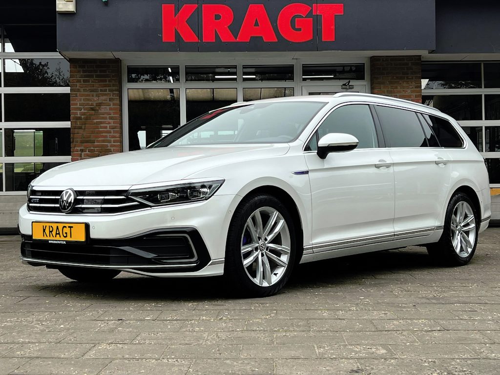 Volkswagen Passat Variant Business 1.4 TSI PHEV GTE 218 pk - Adapt. LED - trekhaak - dealeronderhouden - camera!
