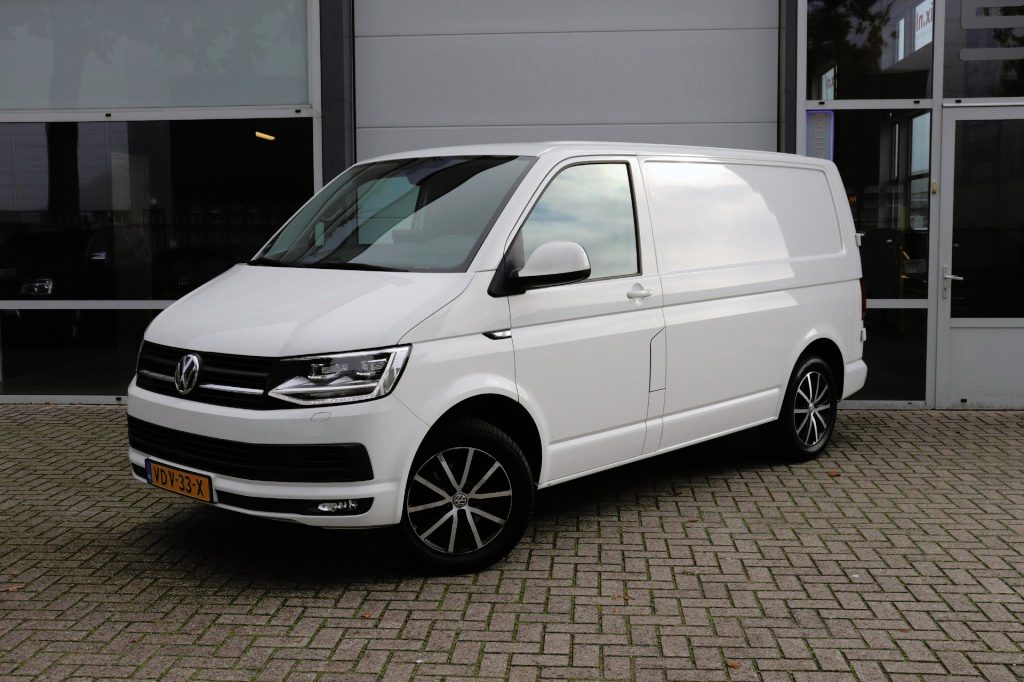 Volkswagen Transporter 2.0 TDI L1H1 HIGHLINE EURO6 ORIG.NL/A.CARPLAY/LEER/CAMERA/PDC