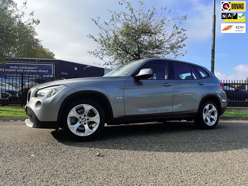 BMW X1 SDrive18i Executive Aut6 Clima Leder Navi LM PDC NL-Auto 113.522 KM