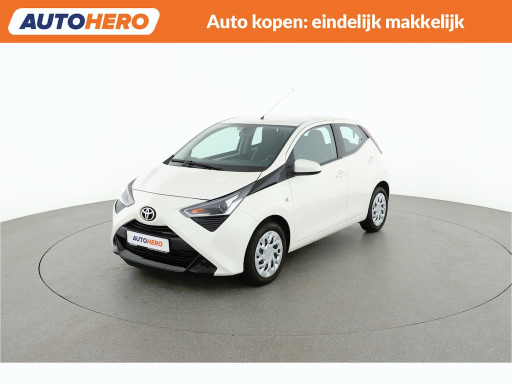 Toyota Aygo 1.0 VVT-i x-play |XN02933|