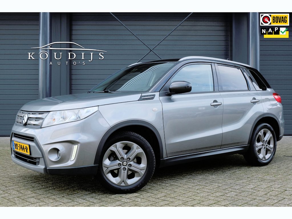 Suzuki Vitara 1.6 Exclusive, Carplay, Stoelverw., Camera, Afn. Trekhaak, All season, NL auto
