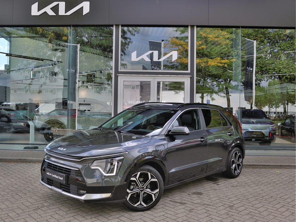 Kia Niro Hybrid 1.6 GDi PHEV Plug-In-Hybrid ExecutiveLine | Navigatie |Stoelverwarming/Ventilatie | Schuif/Kantel dak | Trekhaak | ALL-Season banden |