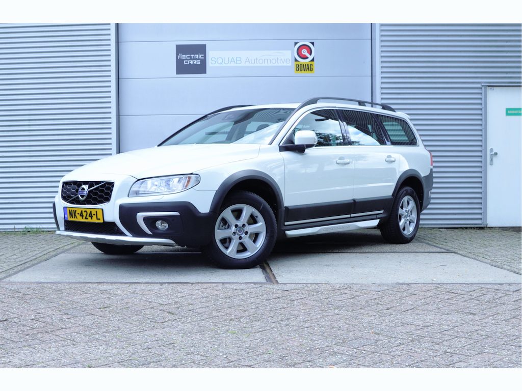 Volvo XC70 2.0 D4 FWD Summum 12 mnd BOVAG en onderhoudshistory aanwezig!