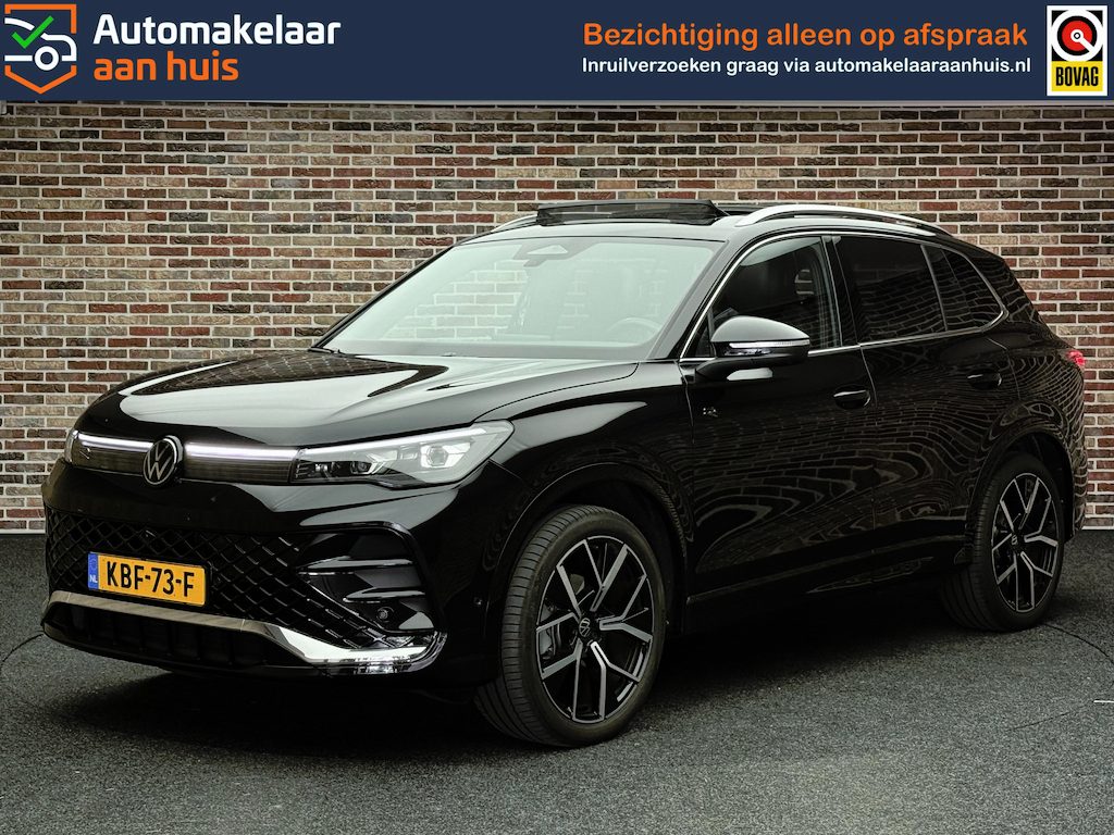 Volkswagen Tiguan 1.5 eTSI R-Line Business Camera Panorama IQ Memory Dealer Garantie Leer