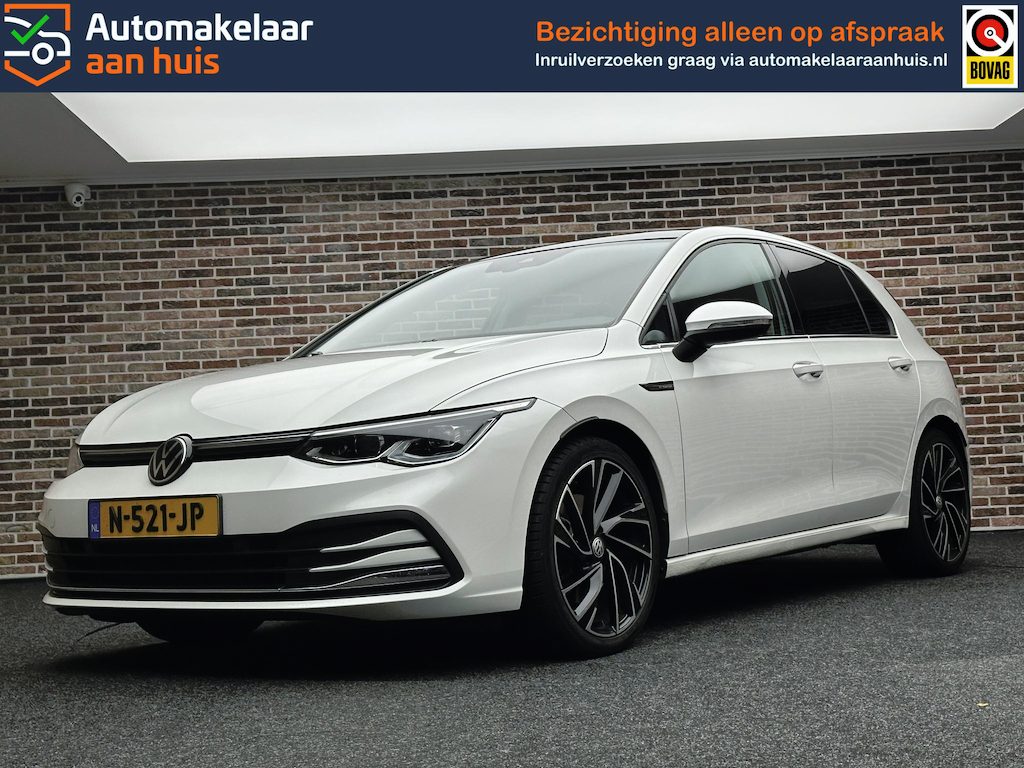Volkswagen Golf 1.5 eTSI Style |IQ light |Pano| ergoActive