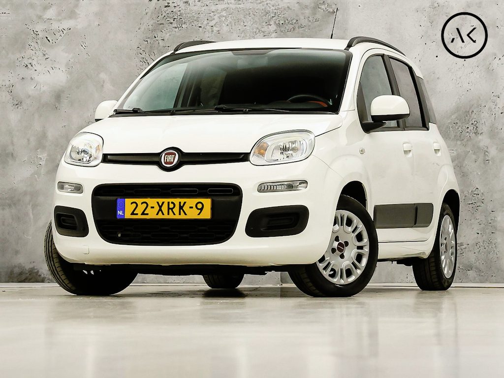 Fiat Panda 0.9 TwinAir Lounge (AIRCO, ELEK RAMEN, GETINT GLAS, SPORTSTOELEN, CRUISE, NIEUWSTAAT)
