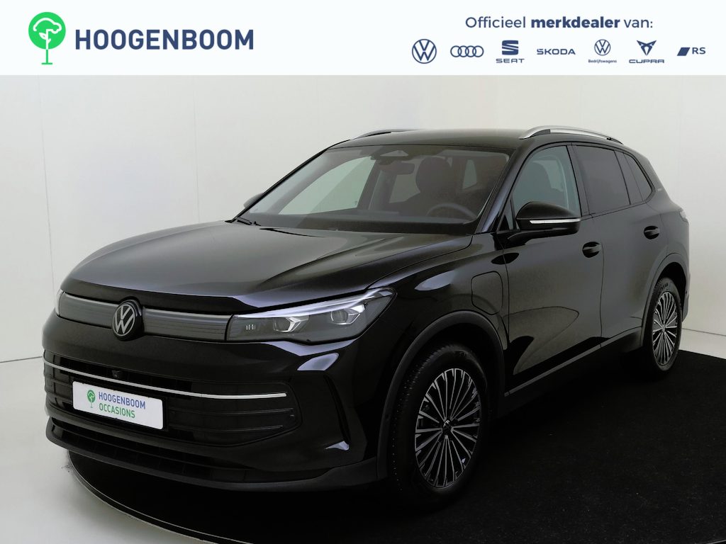 Volkswagen Tiguan 1.5 eHybrid Life Edition | Trekhaak | 360 camera | Adaptieve demping | Matrix LED verlichting | Keyless | Adaptieve cruise control | Dodehoekdetectie | Stoelverwarming voor en achter |