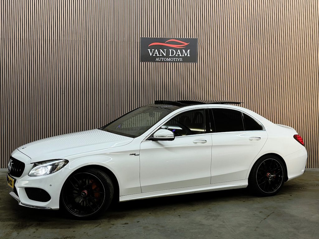 Mercedes-Benz C-klasse 300 AMG Line 2015 PANO LED BURMESTER CAMERA