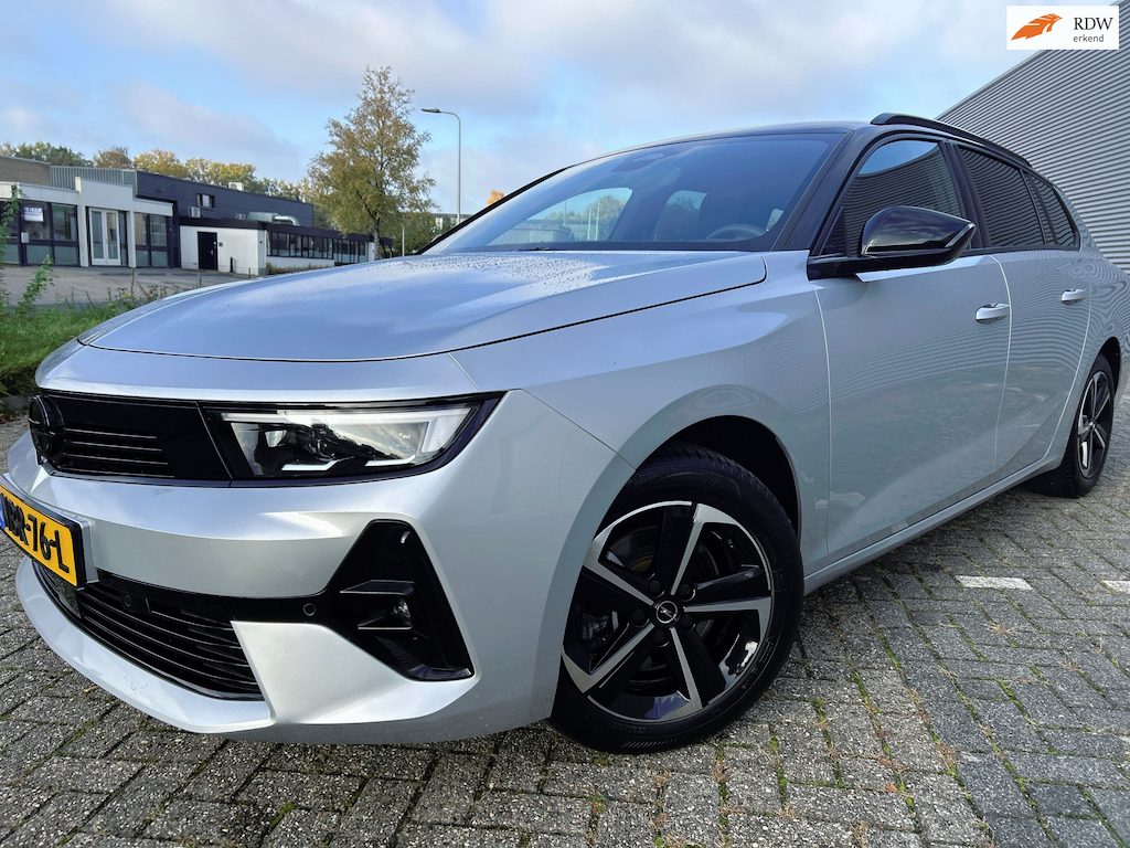 Opel Astra SPORTS TOURER 1.2 Turbo GS Panodak, Sportstoelen