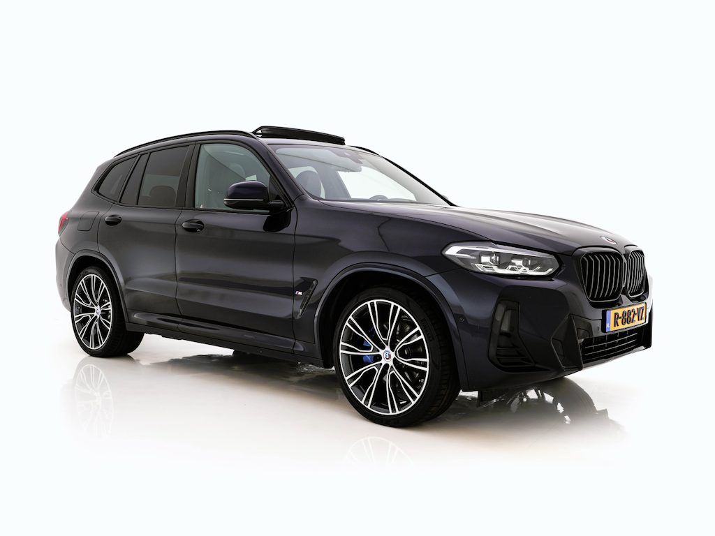 BMW X3 xDrive30e M-Styling Business Edition Plus (Plug-in) {SoH-87%} (INCL-BTW) Aut. *PANO | LEATHER | FULL-LED | HARMAN/KARDON | BLINDSPOT | HEATED-SPORTSEATS | DIGI-COCKPIT | CAMERA | NAVI-FULLMAP | DAB+ | PRIVACY-GLASS | SHIFTPADDLES | TOWBAR | 21''ALU*