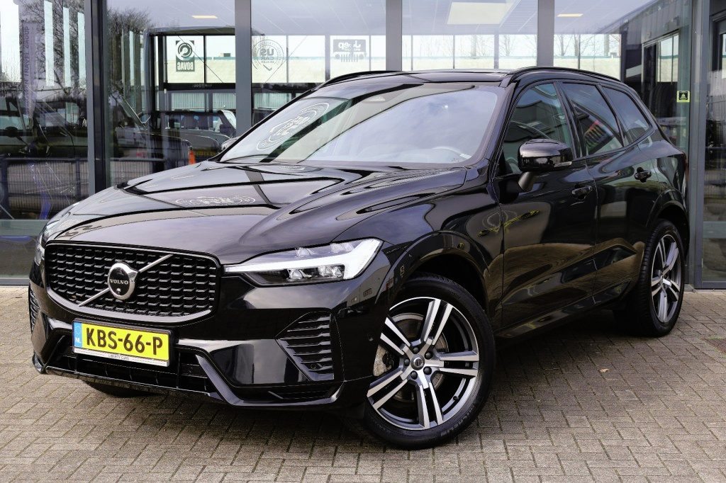 Volvo XC60 2.0 B4 Aut. R-DESIGN / Panorama dak / Volleder
