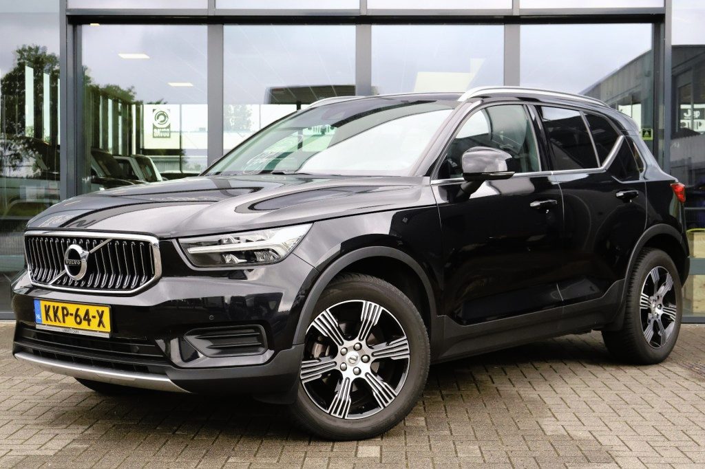 Volvo XC40 1.5 T3 Automaat INSCRIPTION / Leder / Trekhaak 1600 KG