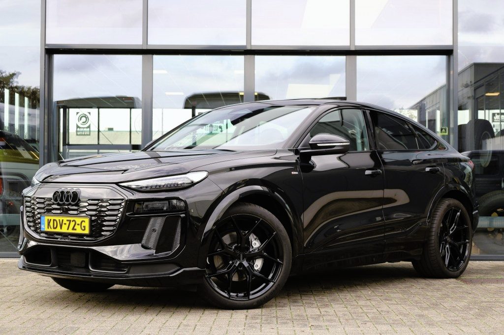 Audi E-tron Q6 Sportback ADVANCE Edition 83 KWH / 22 inch Vossen velgen
