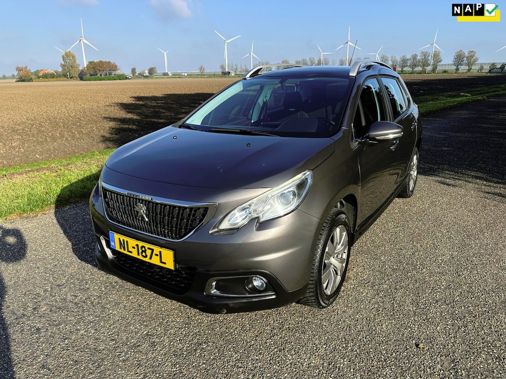Peugeot 2008 1.2 PureTech Blue Lion Panoramadak Trekhaak Enz