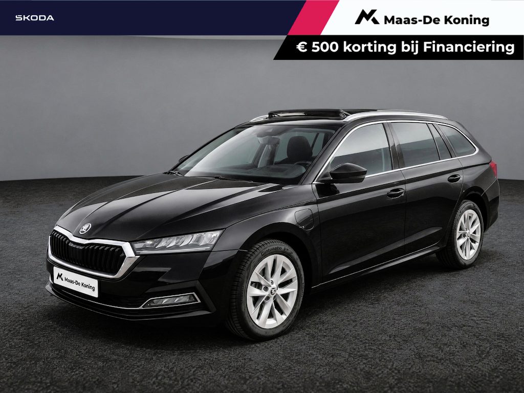 Skoda Octavia Combi 1.4TSI iV PHEV 150kW/204PK Business Edition Plus · Panoramadak · Camera · Apple/Android Car Play · Navigatie · Elektrische stoelverstelling ·