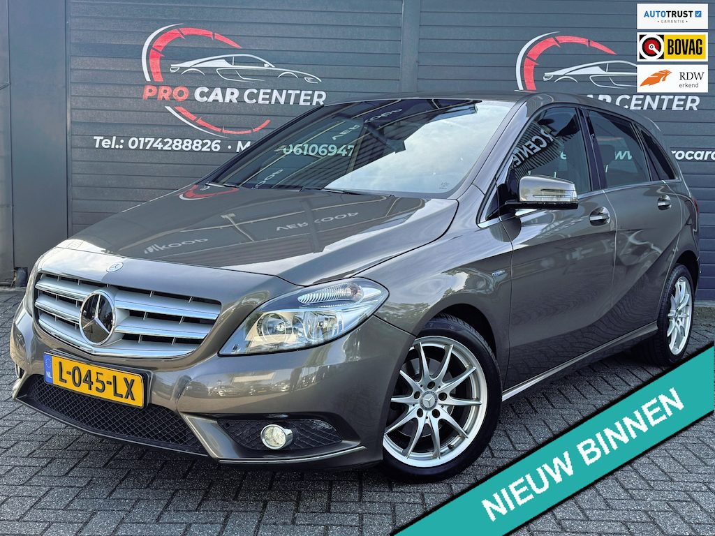 Mercedes-Benz B-klasse 200 Ambition AUT | CRUISE | CLIMATE | STOEL.VER | LEER |PDC | EL.RAMEN | LMV | APK