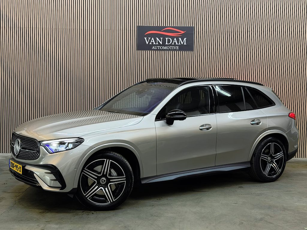Mercedes-Benz GLC 200 4MATIC AMG Line 2023 PANO LEDER LED
