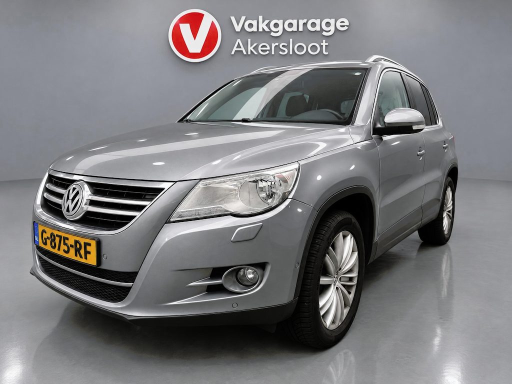 Volkswagen Tiguan 1.4 TSI Sport&Style / Parkeersensoren / Bluetooth / Airco / Navi / Trekhaak