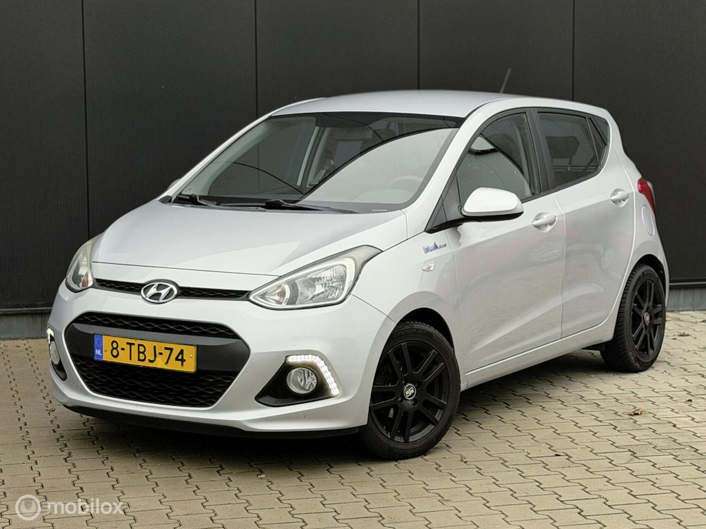 Hyundai i10 1.0i i-Motion Comfort Plus | CLIMA | VELGEN |