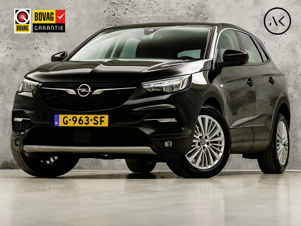 Opel Grandland X 1.2 Turbo Innovation Automaat (APPLE CARPLAY, GROOT NAVI, CLIMATE, CAMERA, SPORTSTOELEN, CRUISE, LM VELGEN, NIEUWE APK, NIEUWSTAAT)