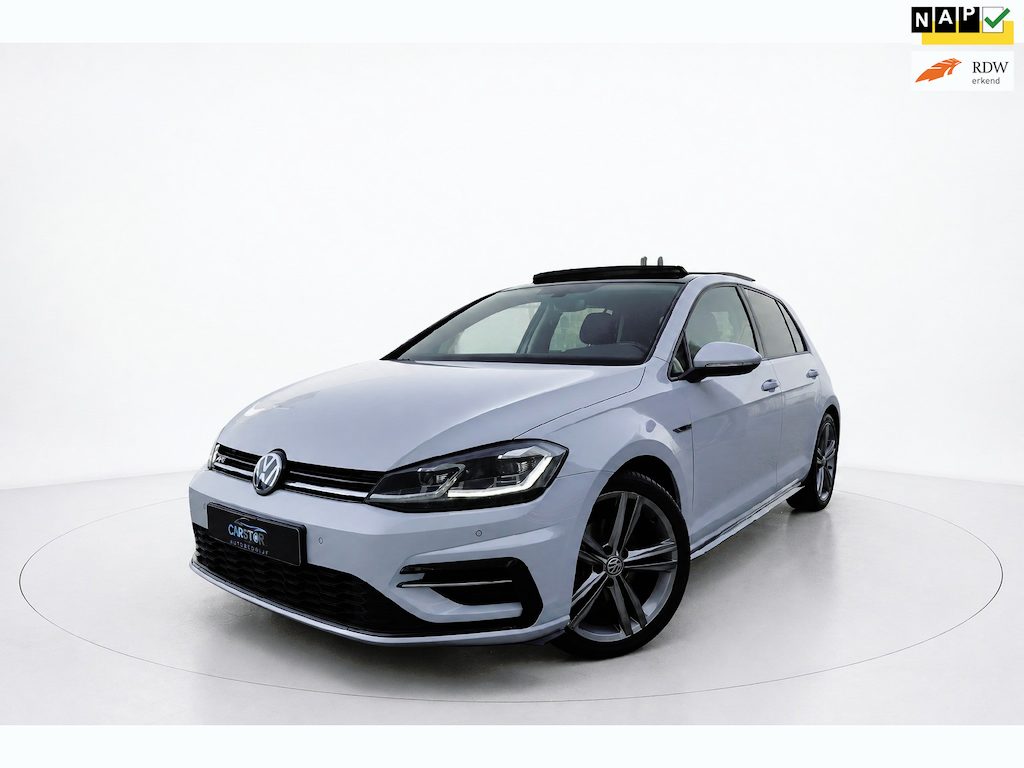 Volkswagen Golf 1.5 TSI Highline 3x R LINE PANO VIRTUAL CAM