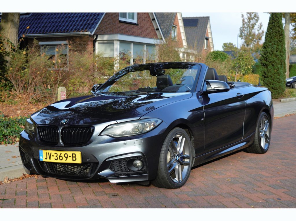 BMW 2-Serie Cabrio 220i M Sport Org NL/NAP/leer/alcantara